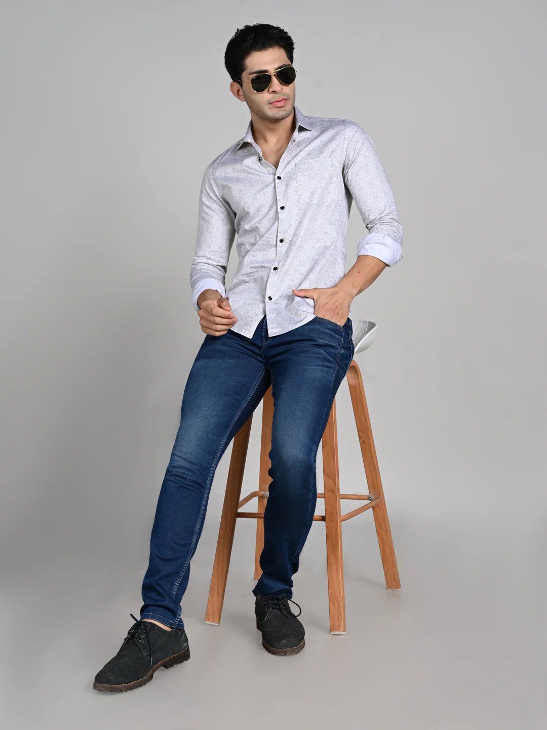 Full Sleeves Slim Fit Beige All Over Abstract Line Print Shirt - Image 3