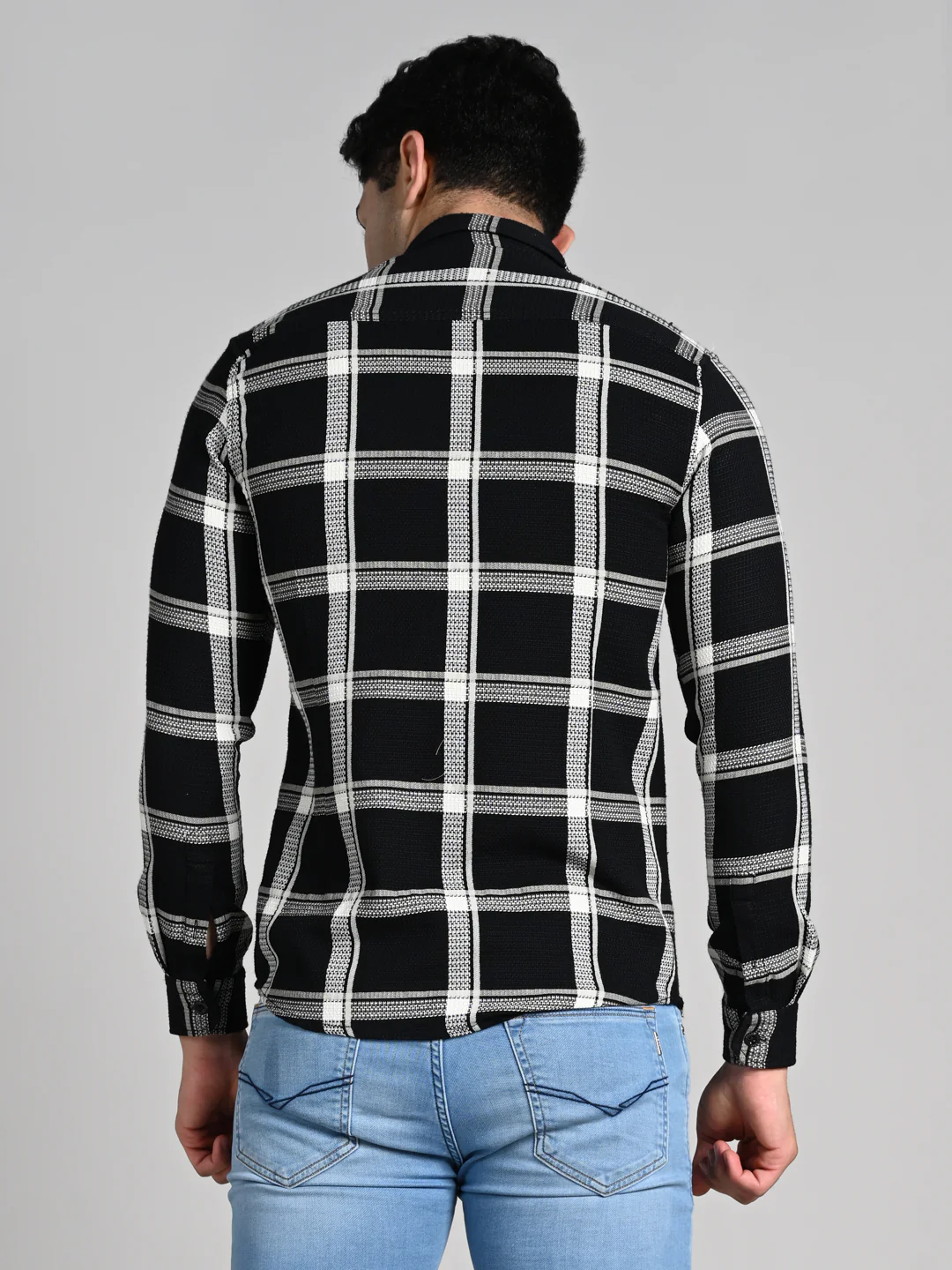 Full Sleeves Straight Fit Black Heavy Textured Double Pocket Checks Shirt - Image 7