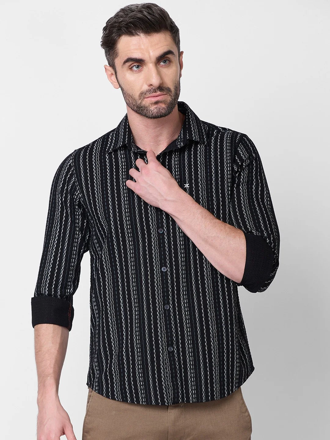 Full sleeves Slim Fit Black Dobby Structure Printed Stripe Shirt - Image 3