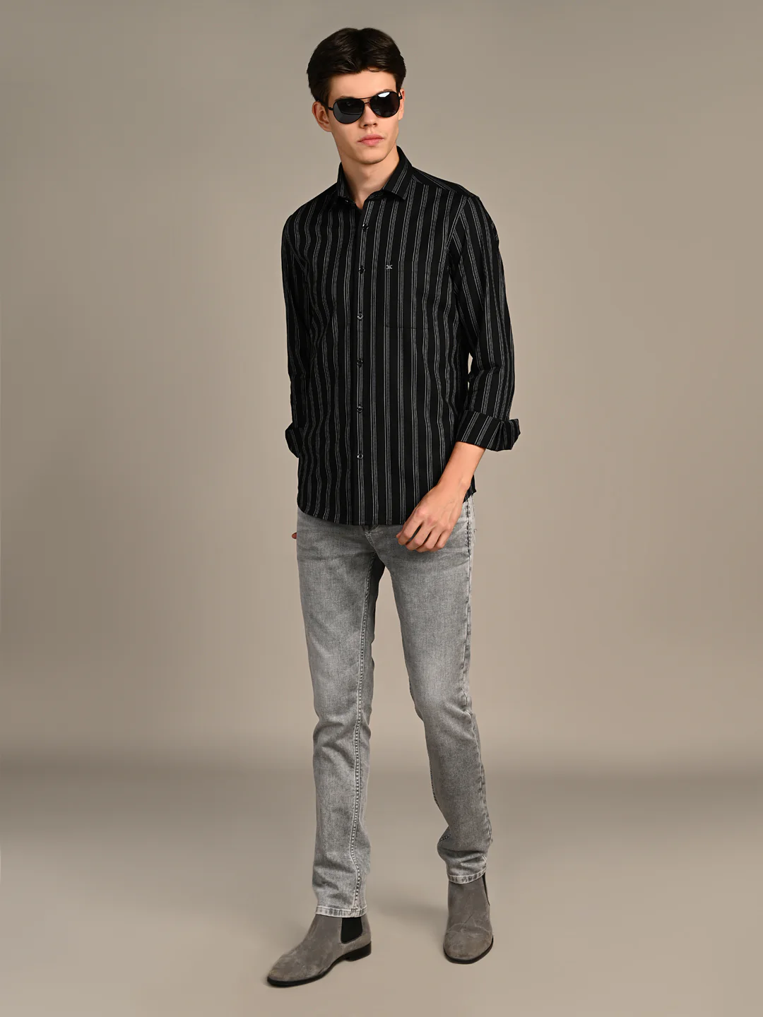 Full Sleeves Slim Fit Black Dobby Structure Striper Shirt - Image 3