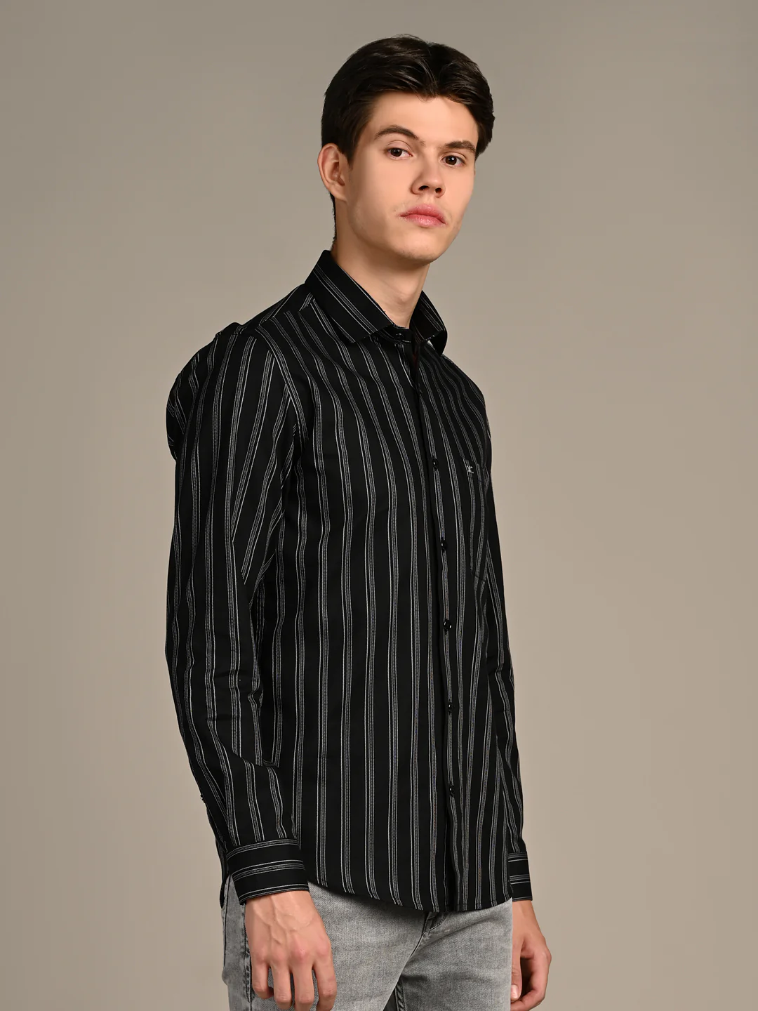Full Sleeves Slim Fit Black Dobby Structure Striper Shirt - Image 5