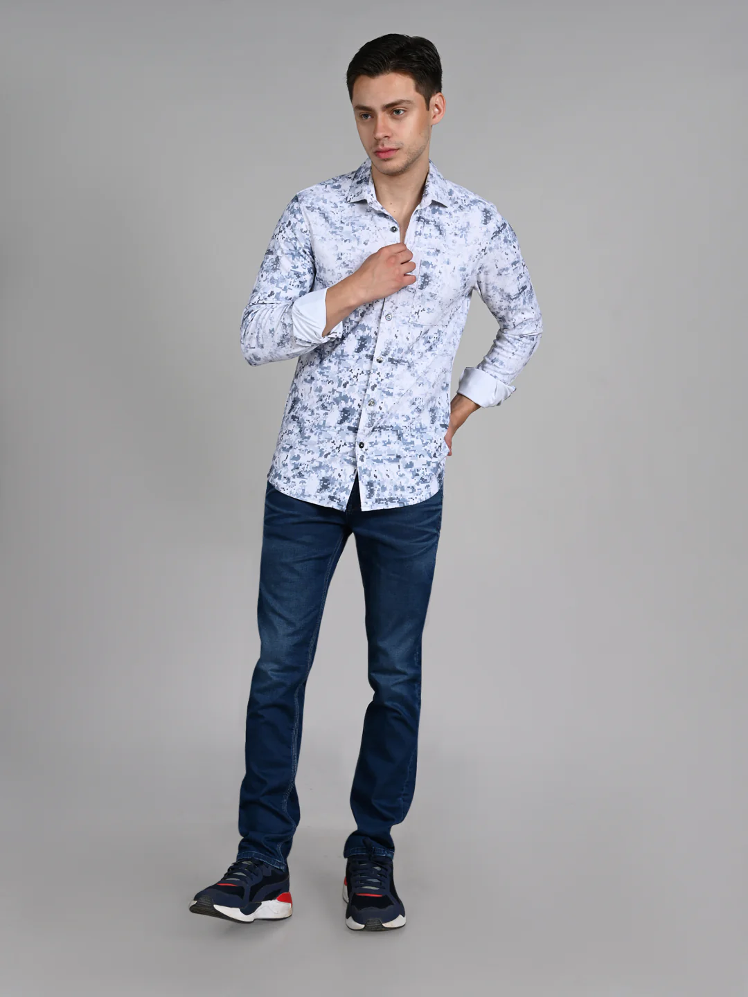 Full Sleeves Slim Fit Blue All Over Digital Camou Print Knit Shirt - Image 3