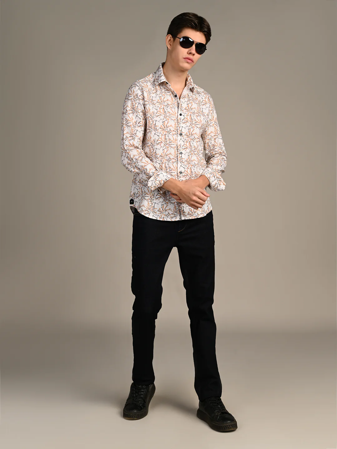 Full Sleeves Slim Fit Brown All-Over Branch Pattern Dobby Structure Print Shirt - Image 3