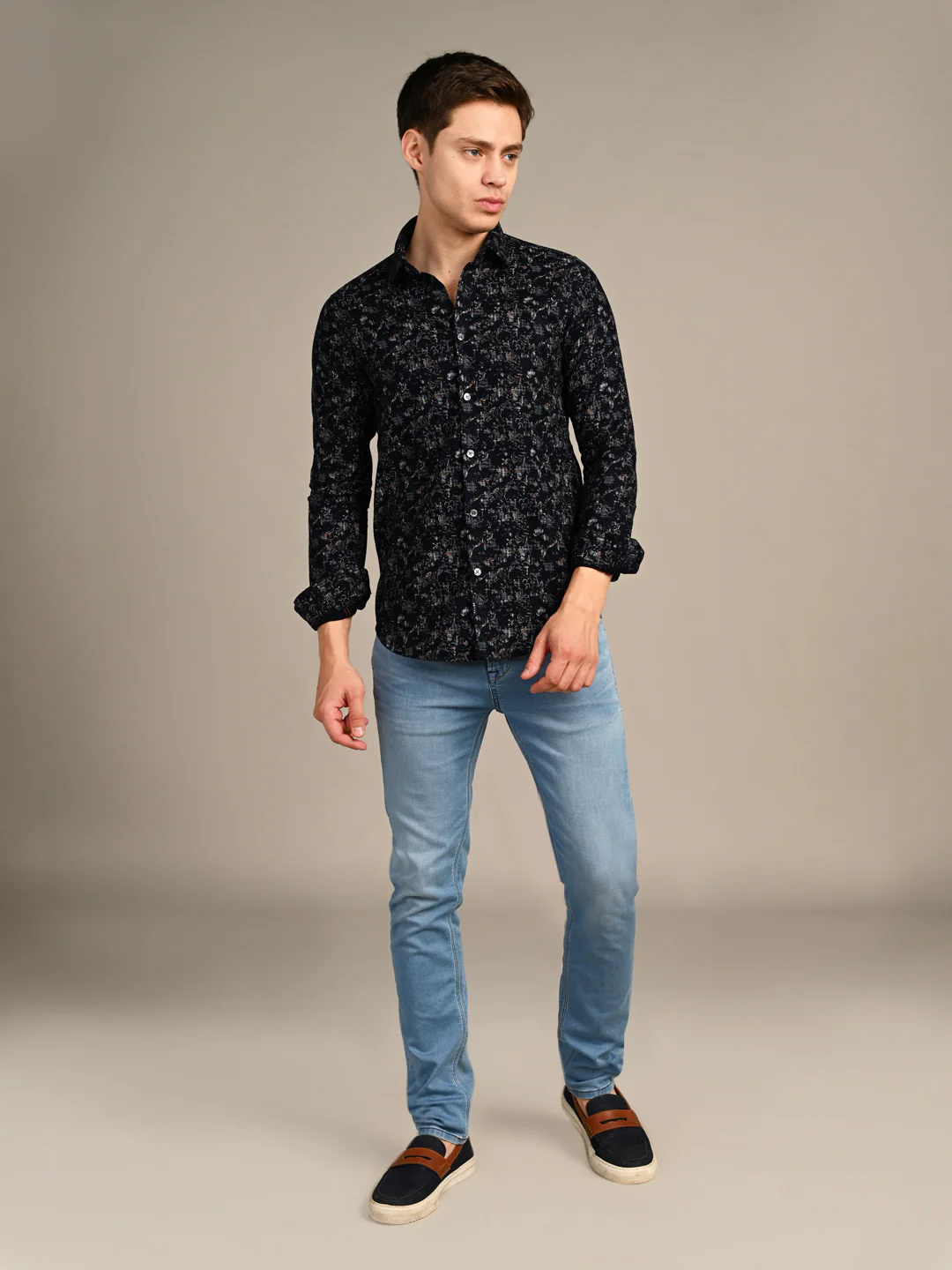Full sleeves Slim Fit Navy All-Over Distressed  Botanical Dobby Print Shirt - Image 3