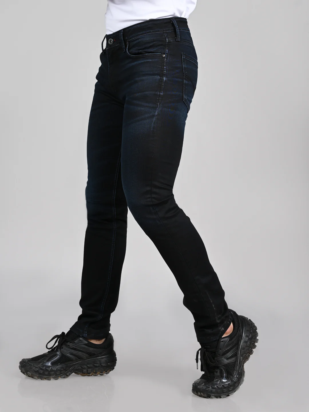 Killer Men Dark Blue Solid Slim Fit Jeans - Image 5