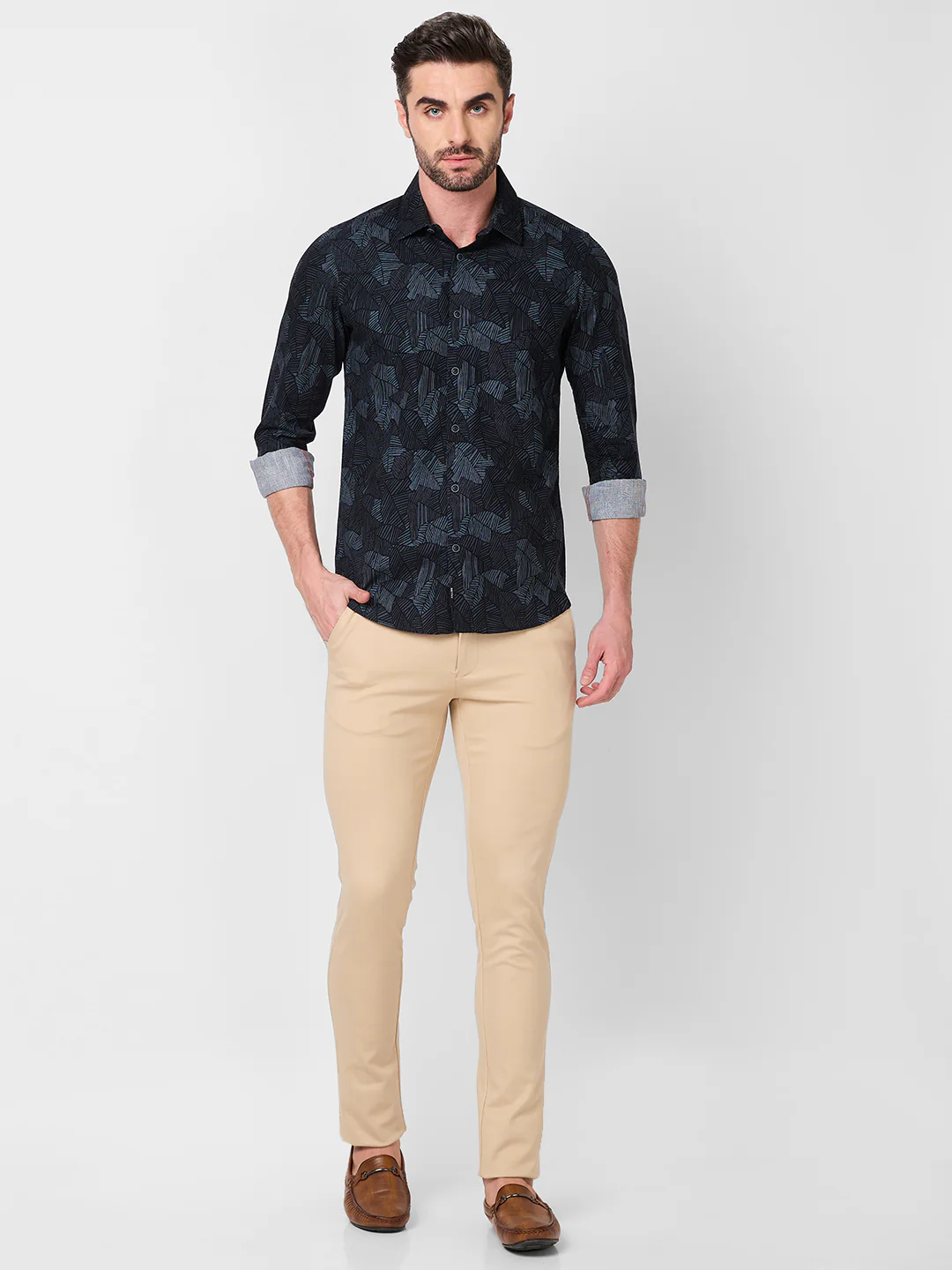 Full Sleeves Slim Fit Grey All-Over Abstract Print Shirt - Image 4
