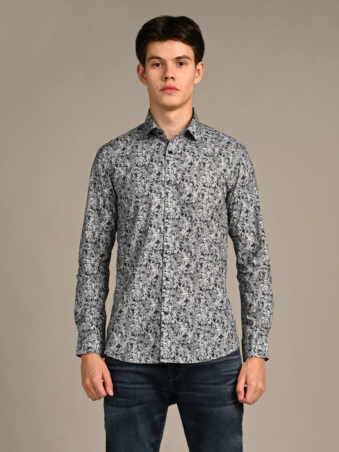 Full Sleeves Slim Fit Grey  All-Over Abstract Floral Print Shirt - Image 4
