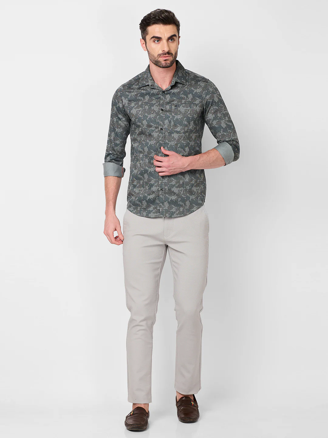 Full sleeves Slim Fit Grey Camau Printed Satin Shirt - Image 4