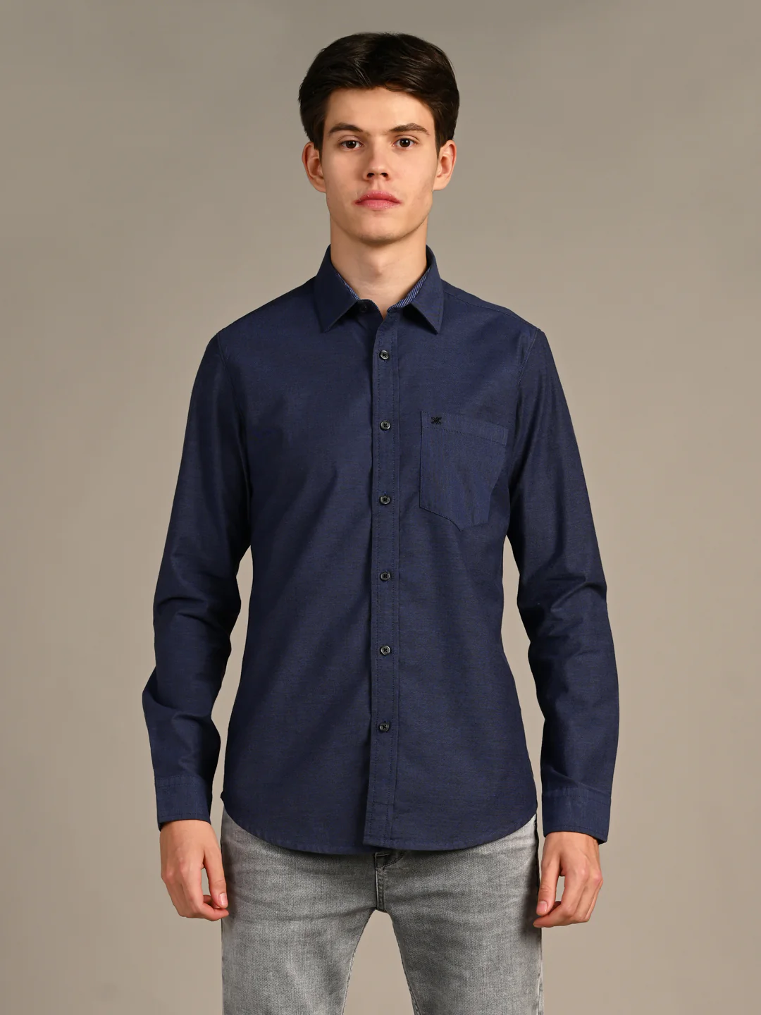 Grey Solid Slim Fit Shirt - Image 4