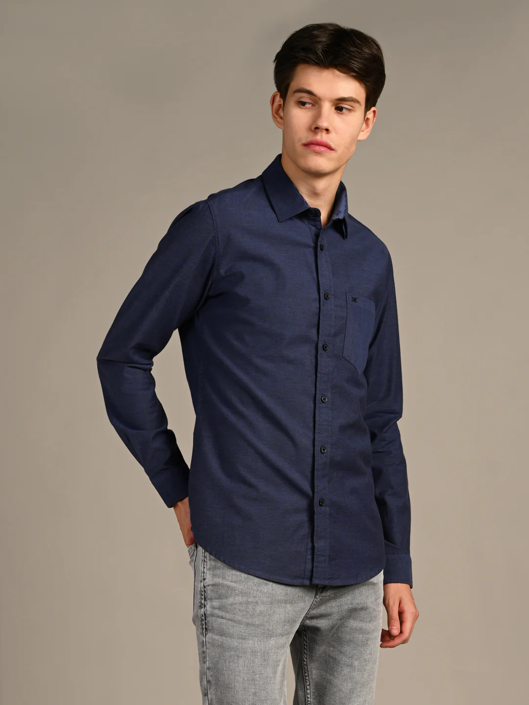 Grey Solid Slim Fit Shirt - Image 5