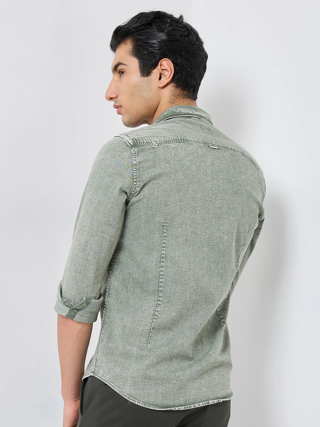 Short sleeves Slim Fit Olive Heavy Washed Double Pocket Solid Shirt - Image 5