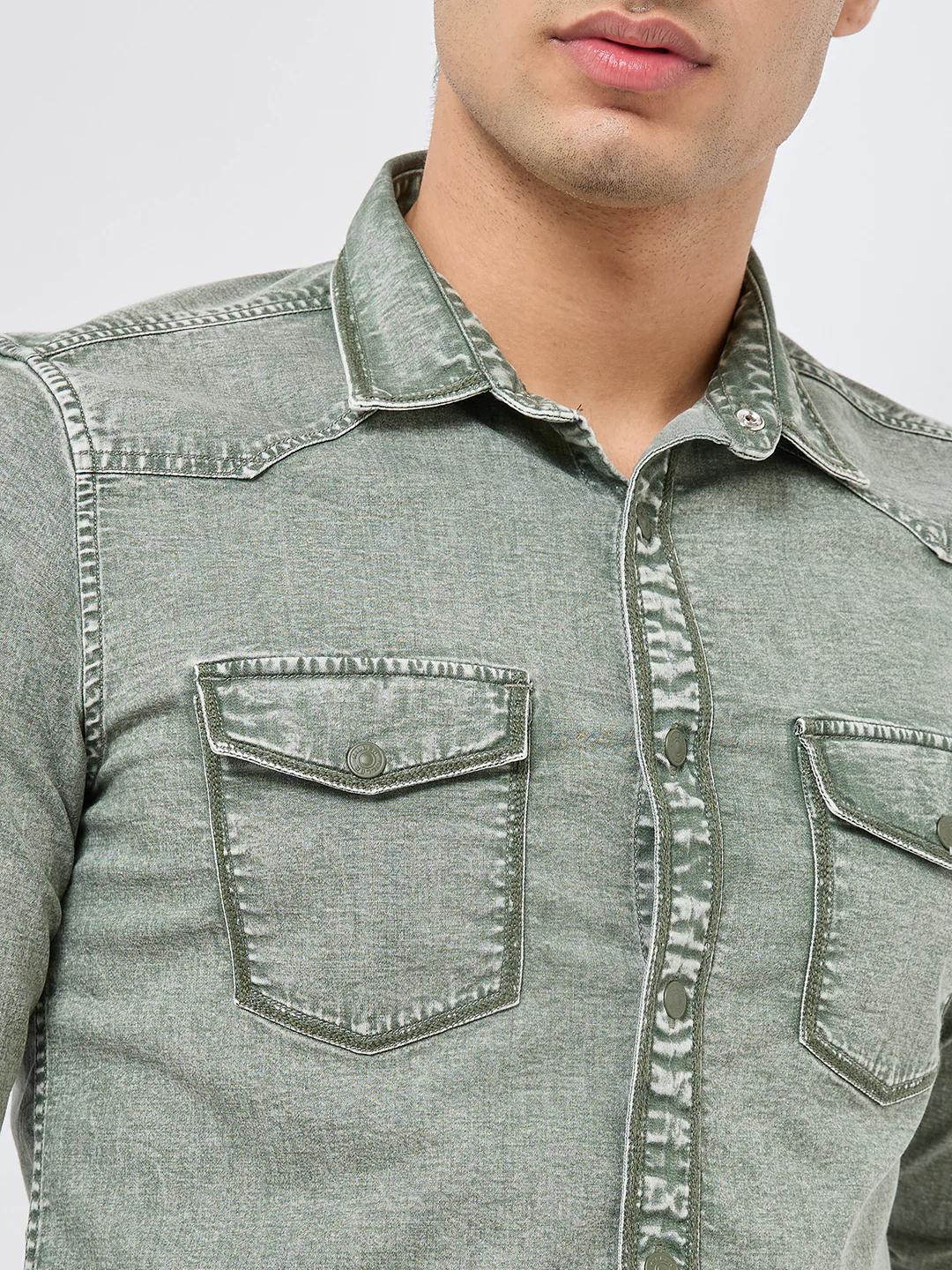 Short sleeves Slim Fit Olive Heavy Washed Double Pocket Solid Shirt - Image 7