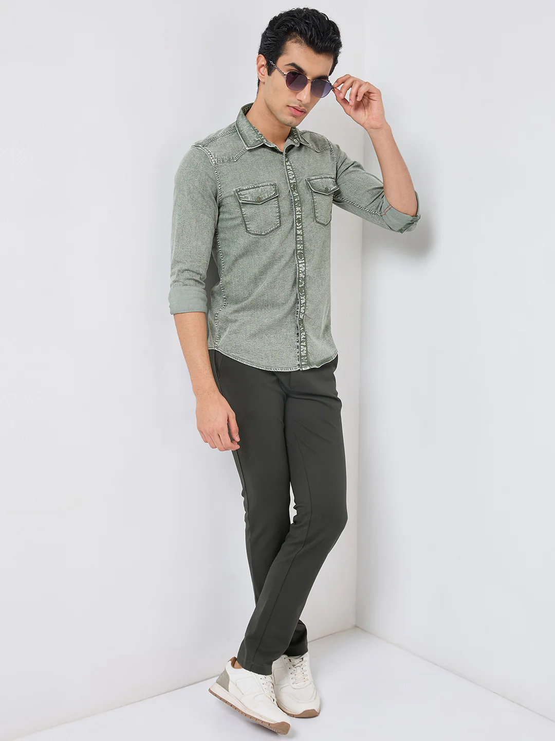 Short sleeves Slim Fit Olive Heavy Washed Double Pocket Solid Shirt - Image 8