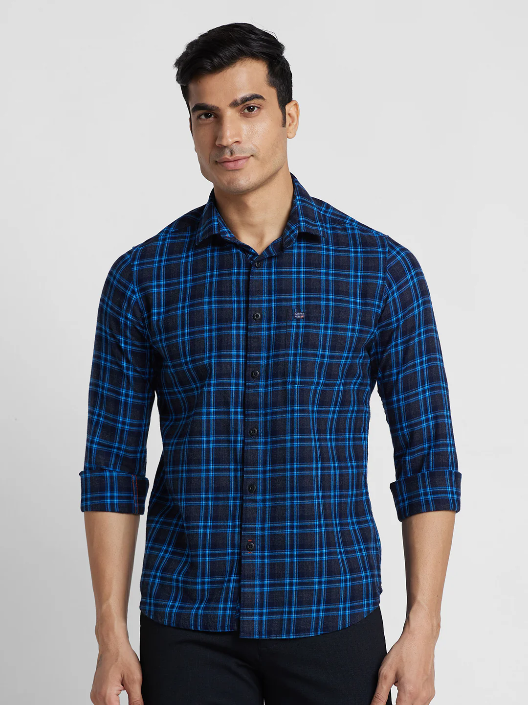 Full Sleeves Slim Fit Navy Checks Shirt - Image 4