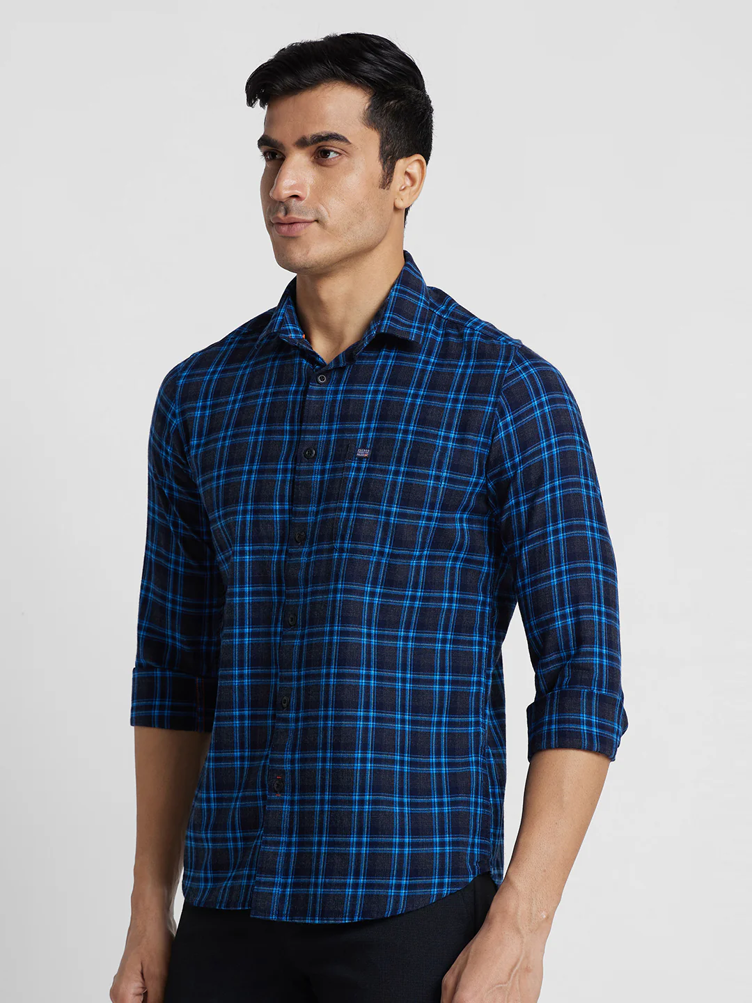 Full Sleeves Slim Fit Navy Checks Shirt - Image 5