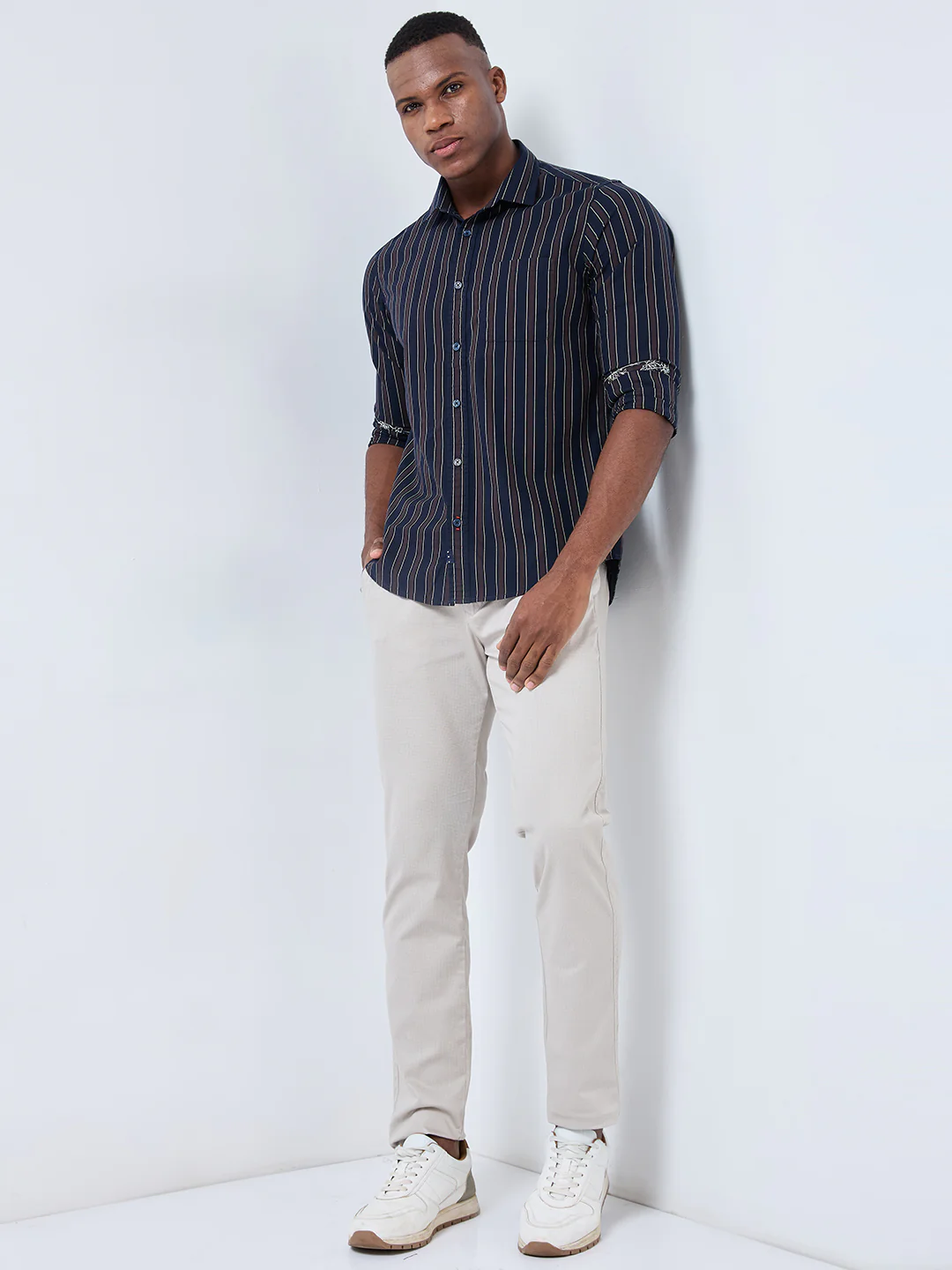 Full sleeves Slim Fit Navy Structured Striper Shirt - Image 4