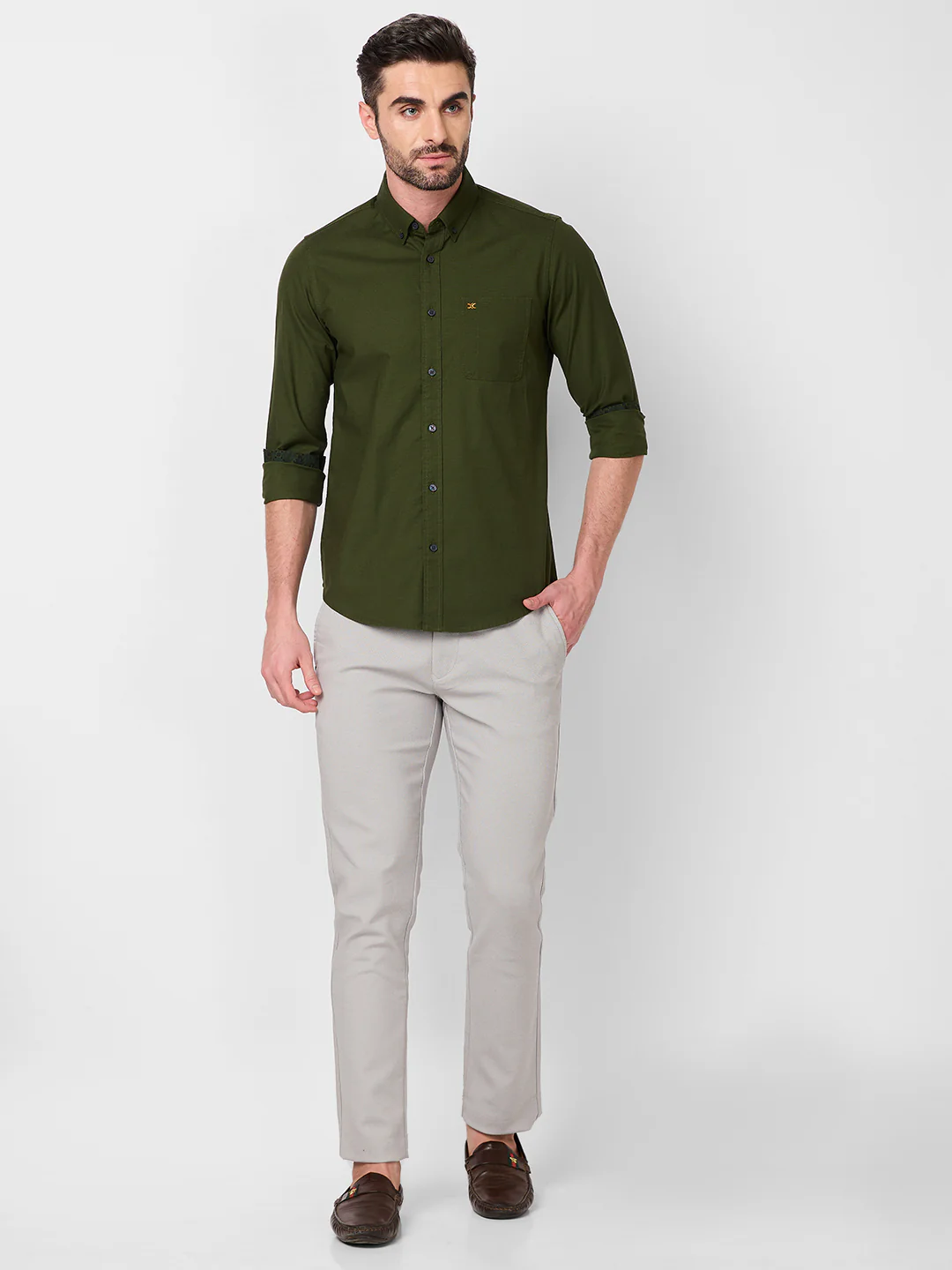 Full Sleeves Slim Fit Olive Button-Down Oxford Solid Shirt - Image 4