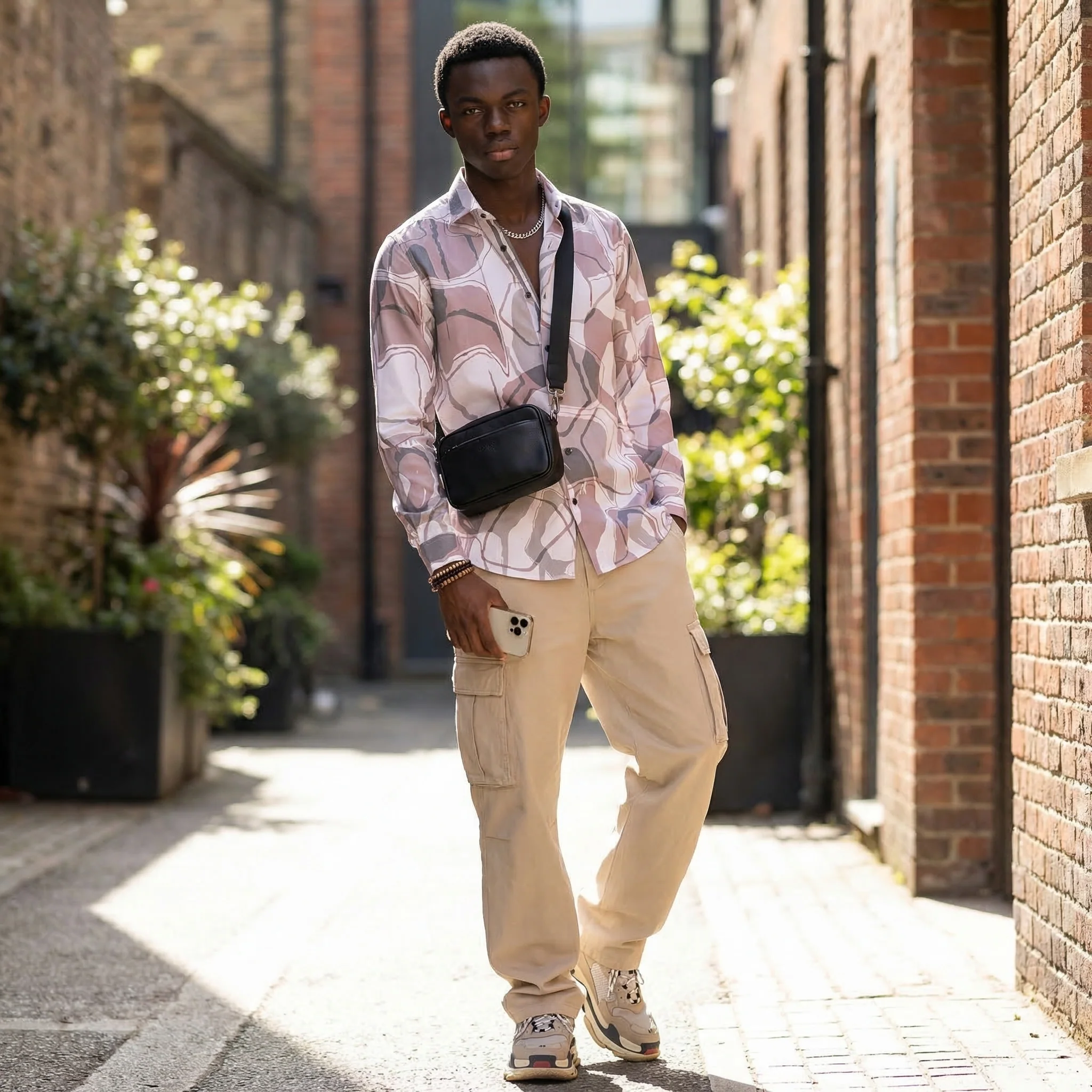 Full Sleeves Slim Fit Dull Pink All-Over Big Abstract Print Shirt