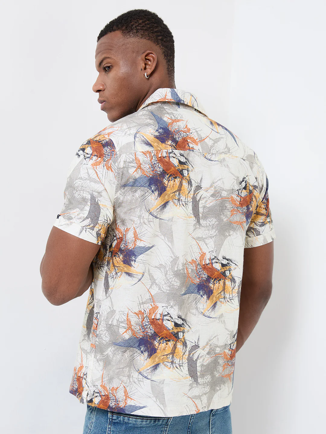 Half Sleeves Regular Fit Modern abstract botanical Cuban Collar Print Shirt - Image 5