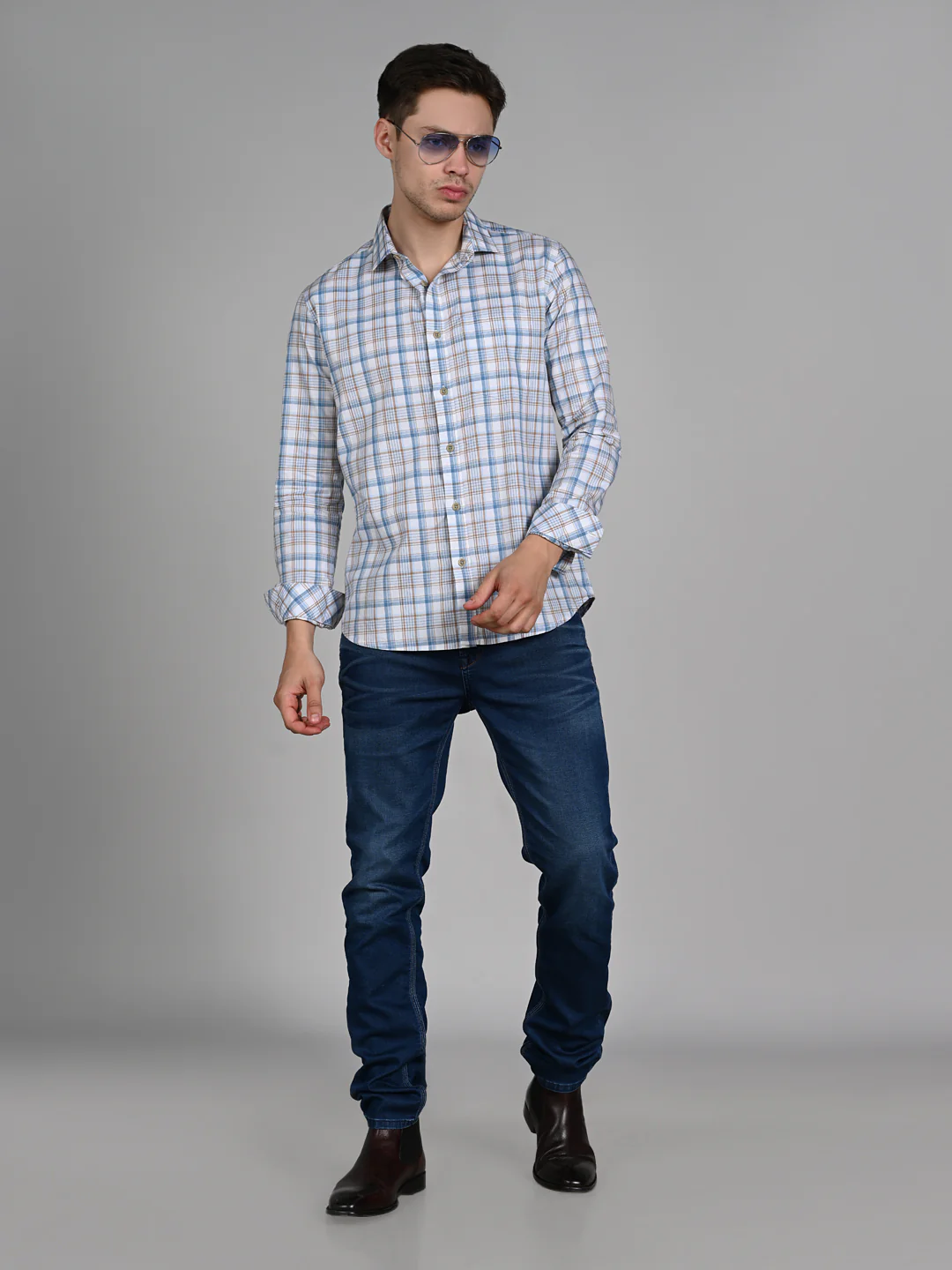 Full Sleeves Slim Fit White Classic Checks Shirt - Image 3
