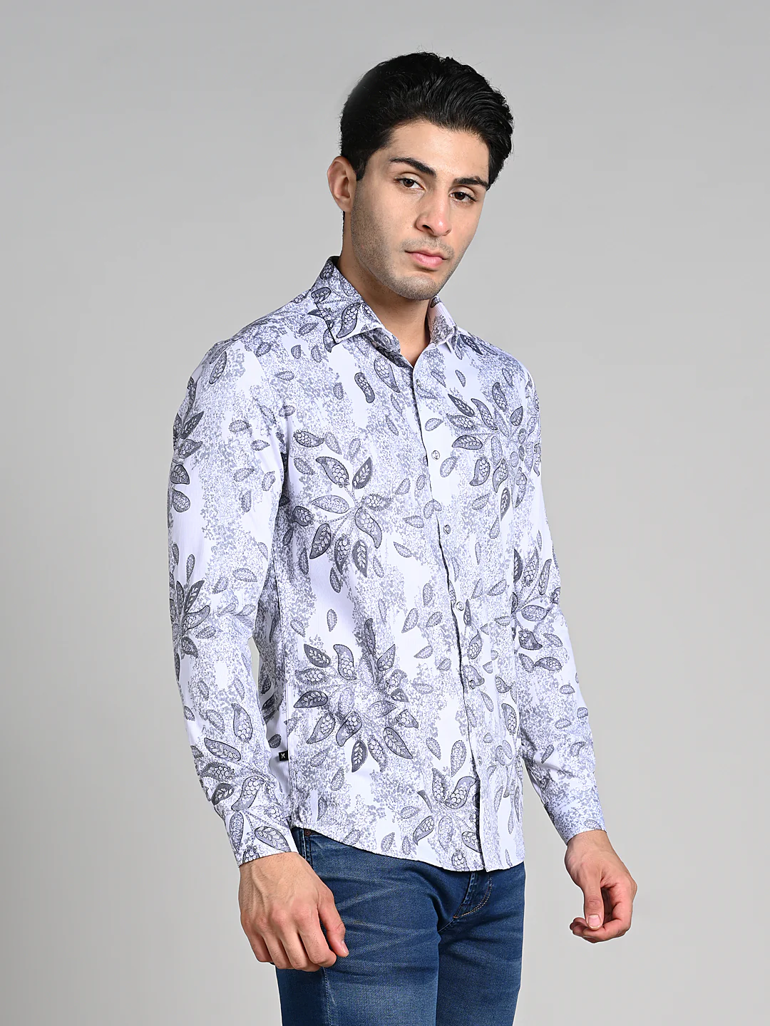 Full Sleeves Slim Fit White All over Abstract Paisly Foil Textured Print Shirt - Image 6