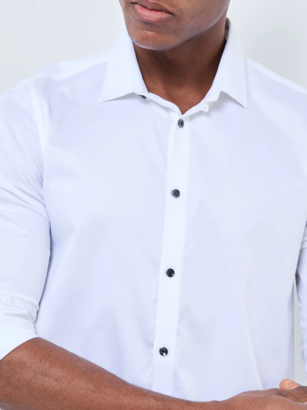Full sleeves Slim Fit White Satin Solid Shirt - Image 7