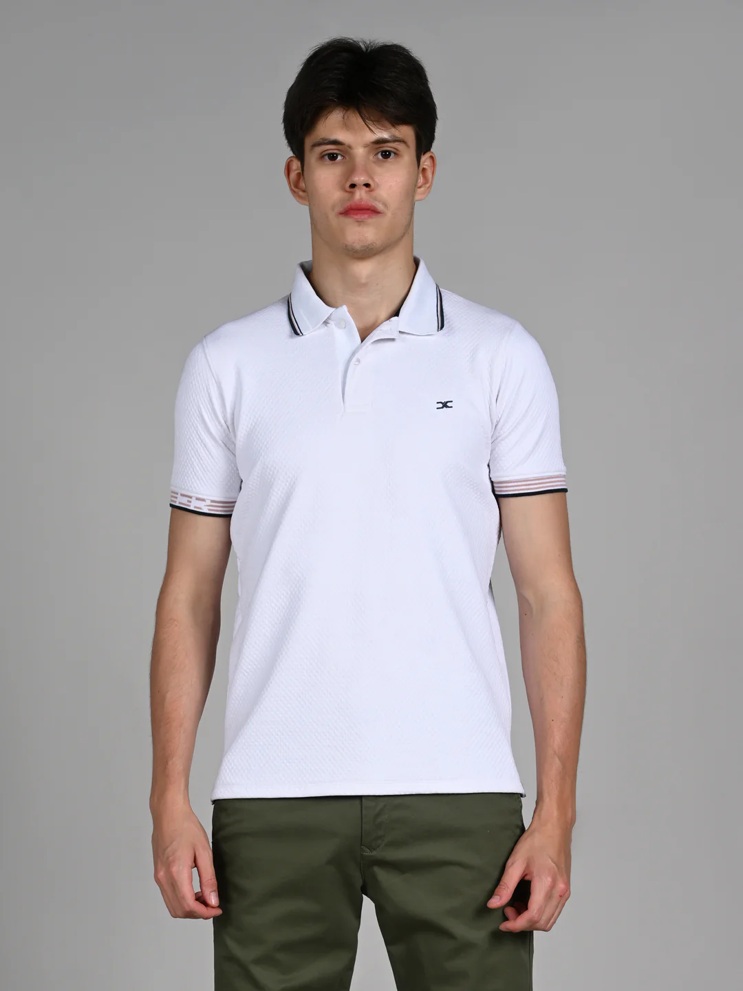 Killer Men White Solid Slim Fit T-Shirts - Image 4