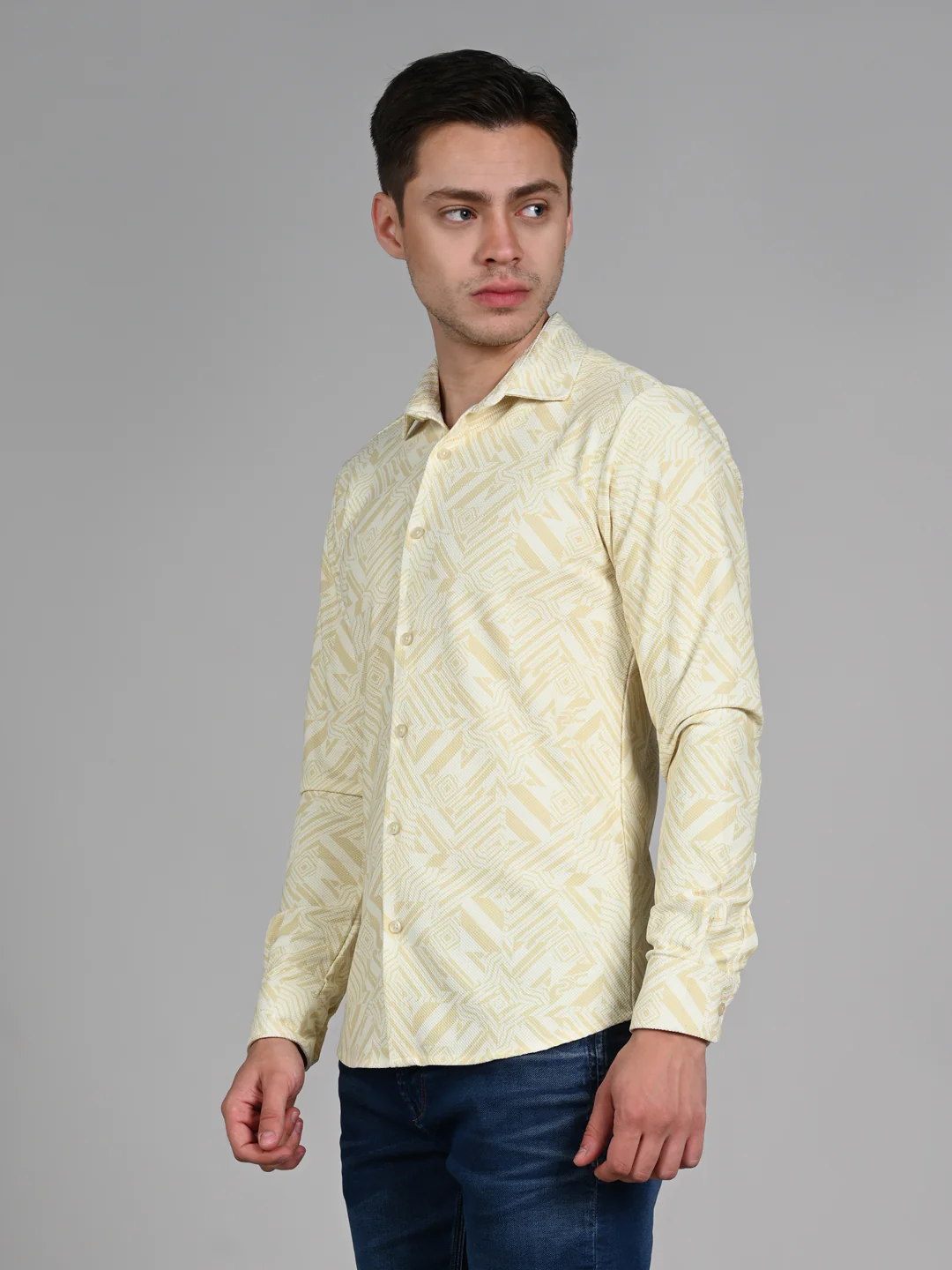 Full Sleeves Slim Fit Yellow All Over Abstract Geometric Print Knit Shirt - Image 5