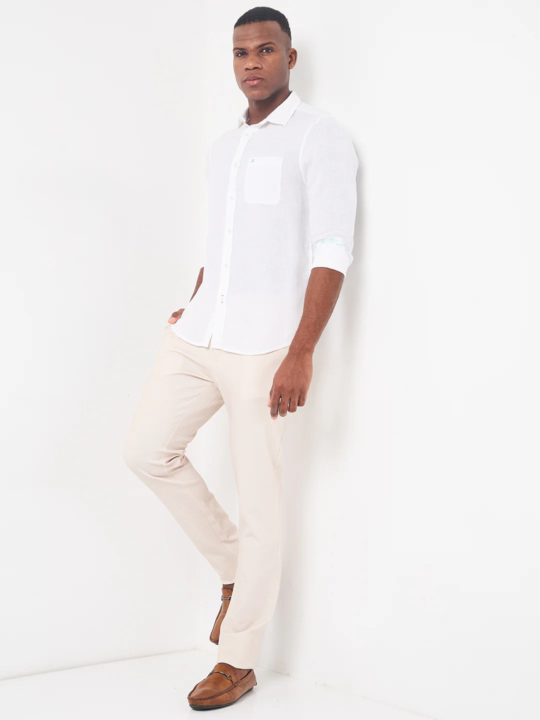 Men's White Solid Regular Fit Shirts - Image 4