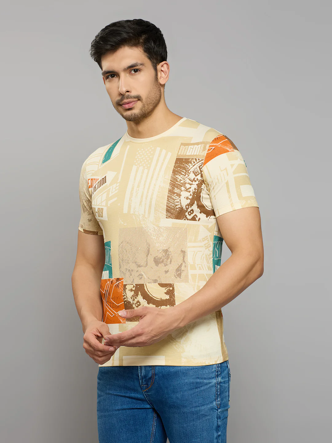 Men's Beige Printed Slim Fit T-Shirts - Image 2