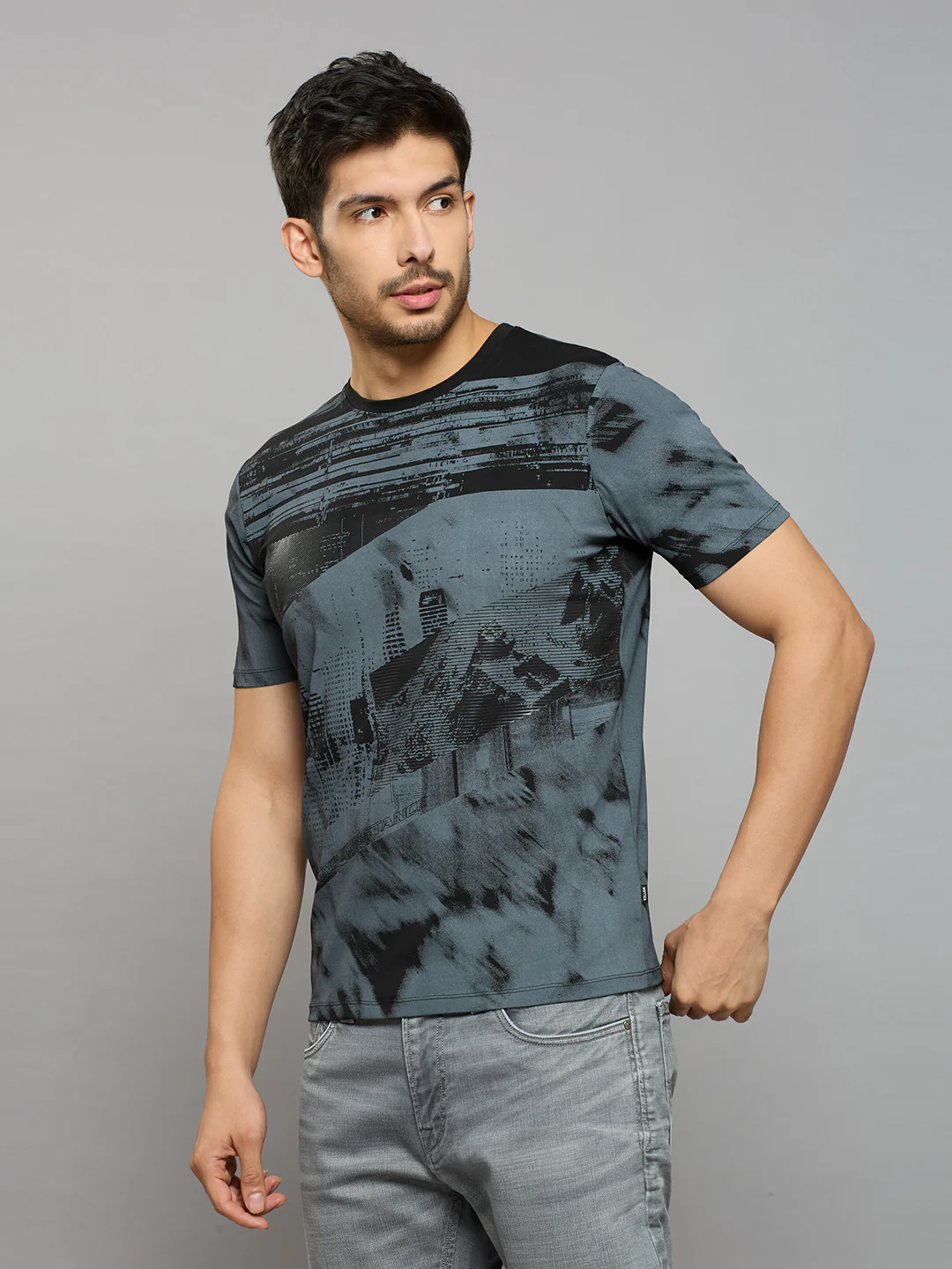 Men's Black Printed Slim Fit T-Shirts - Image 2