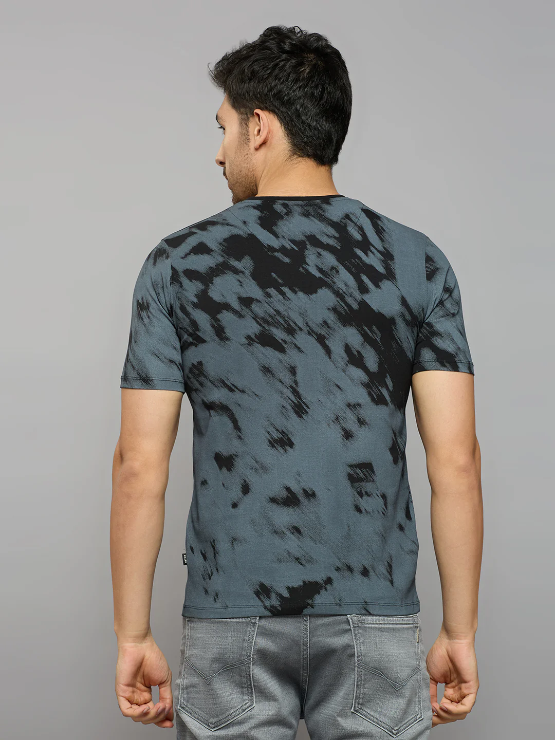 Men's Black Printed Slim Fit T-Shirts - Image 4