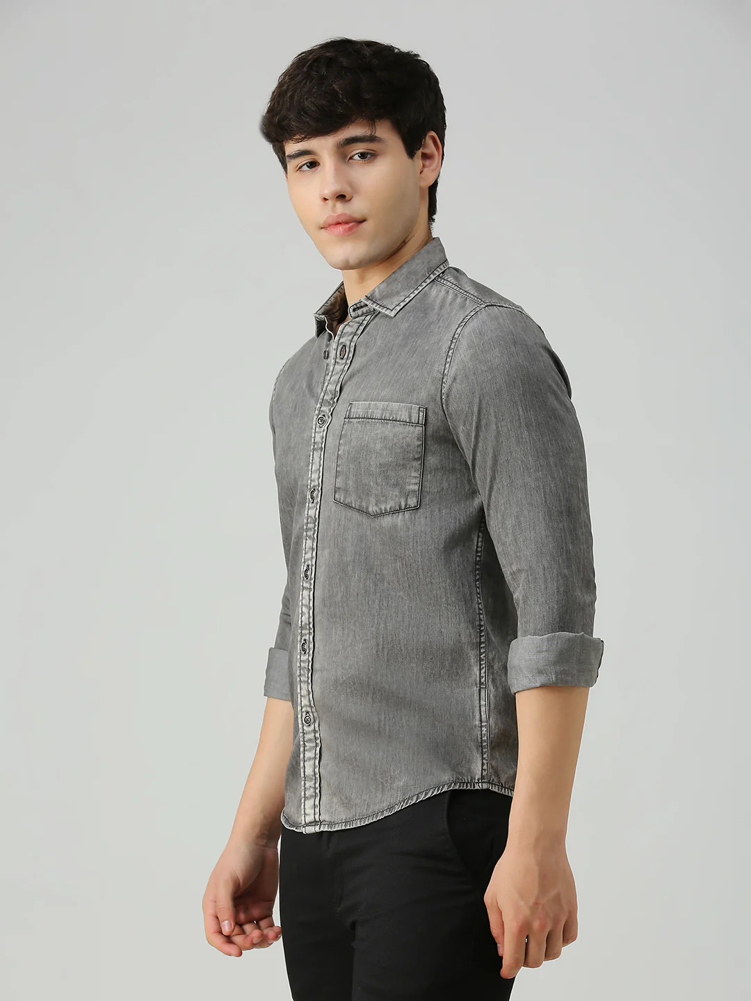 Men's Black Solid Slim Fit Shirts - Image 4