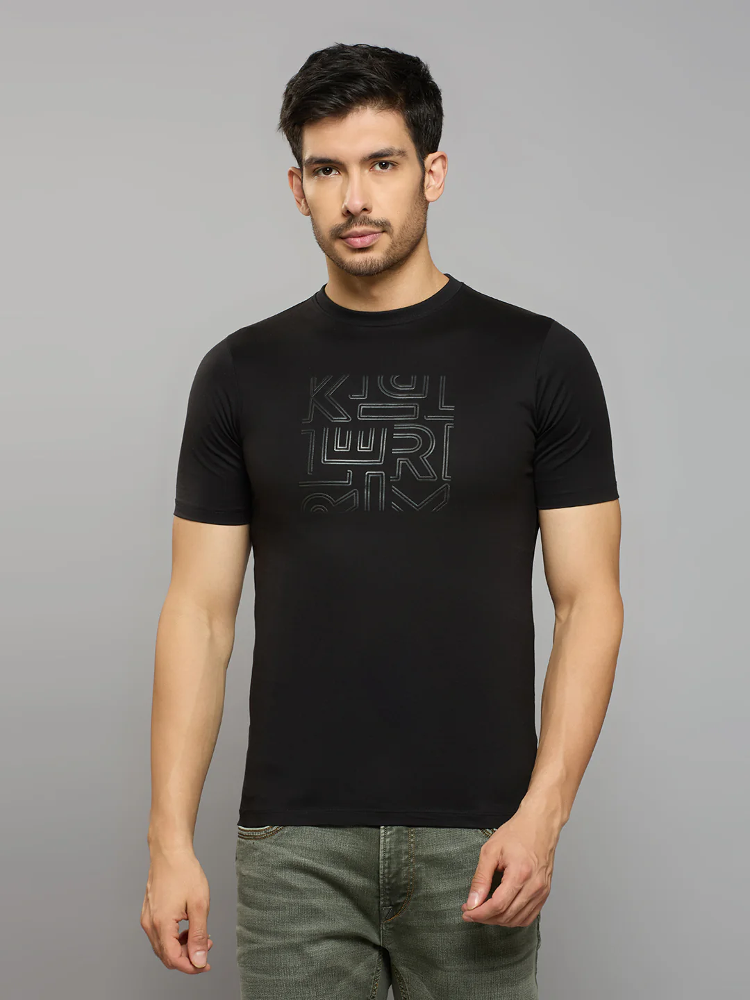 Men's Black Solid Slim Fit T-Shirts