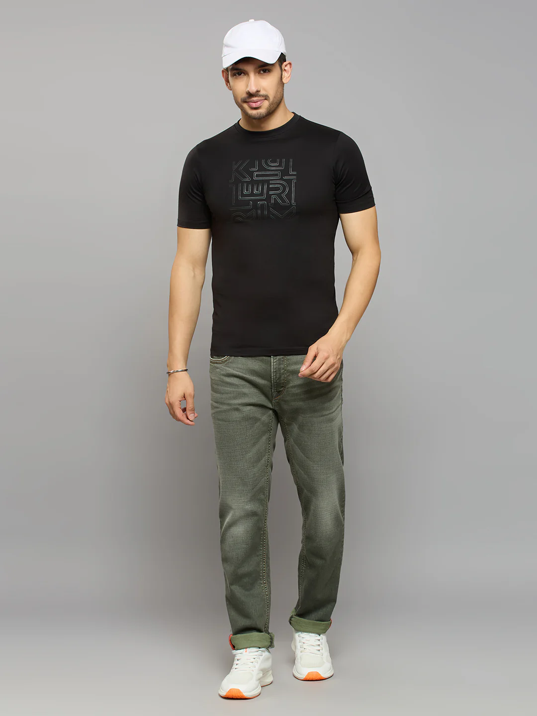 Men's Black Solid Slim Fit T-Shirts - Image 6