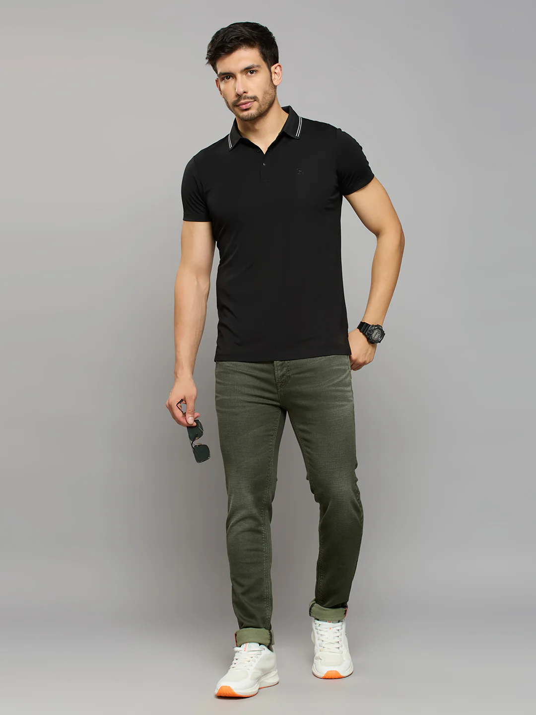 Men's Black Solid Slim Fit T-Shirts - Image 6