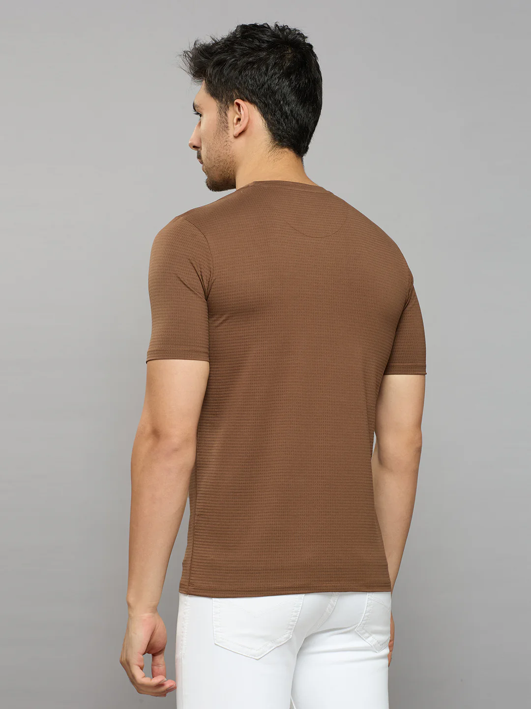 Men's Brown Printed Slim Fit T-Shirts - Image 4