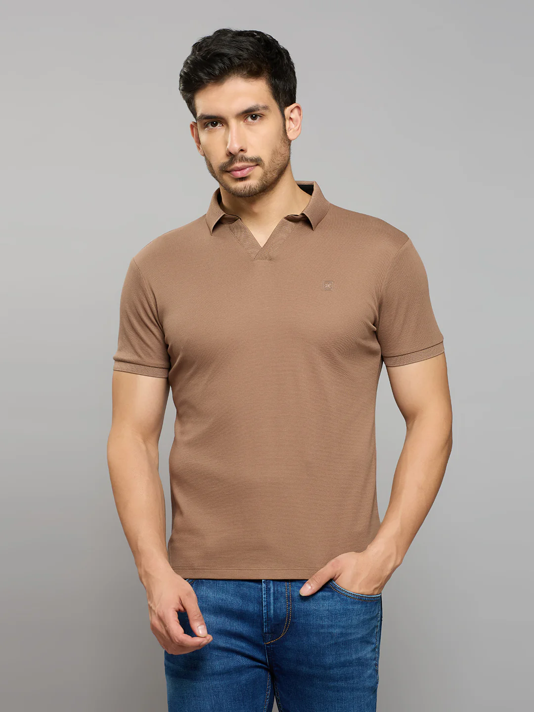 Men's Brown Solid Slim Fit T-Shirts
