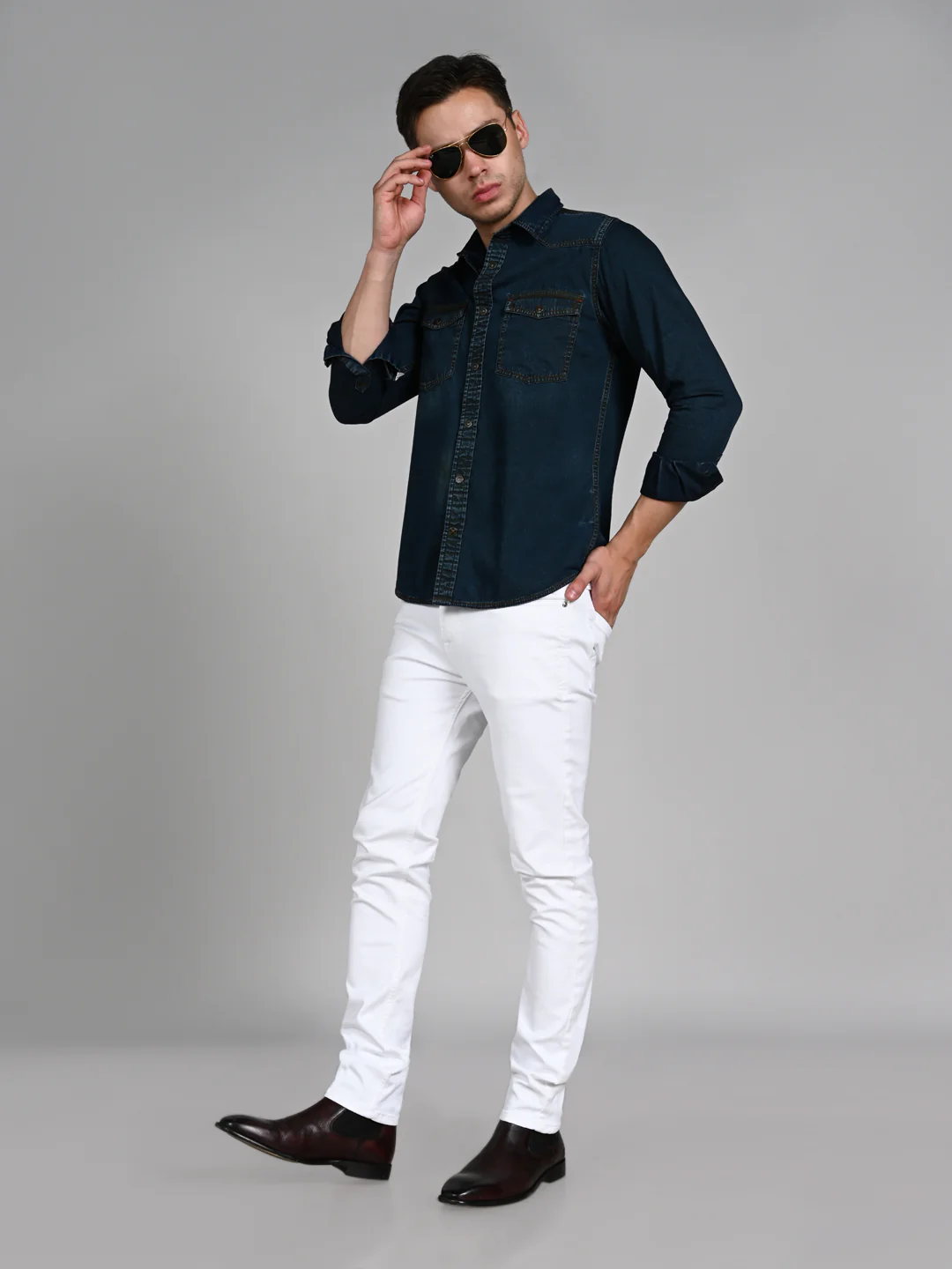 Men's Dark Blue Solid Slim Fit Shirts - Image 3