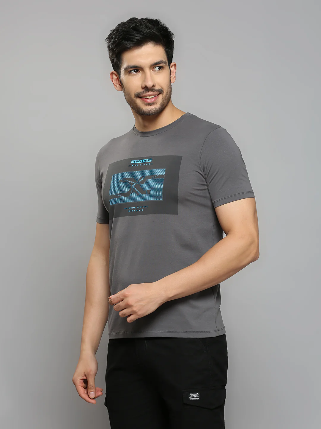 Men's Dark Grey Printed Slim Fit T-Shirts - Image 2