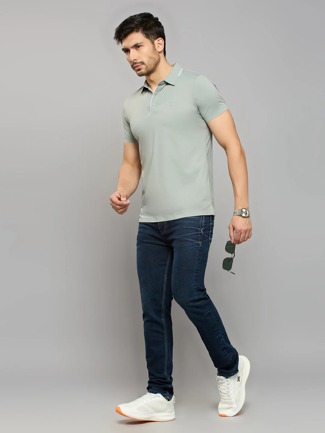 Men's Grey Solid Slim Fit T-Shirts - Image 6