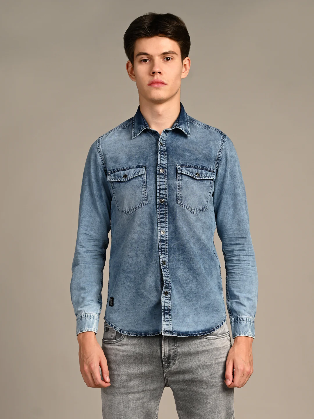 Men's Light Blue Solid Slim Fit Shirts - Image 4