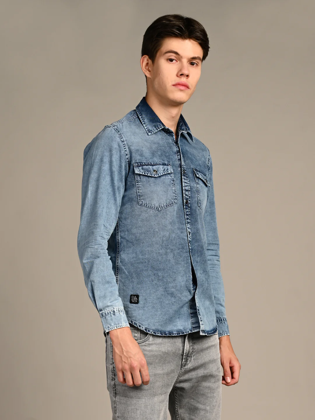Men's Light Blue Solid Slim Fit Shirts - Image 5