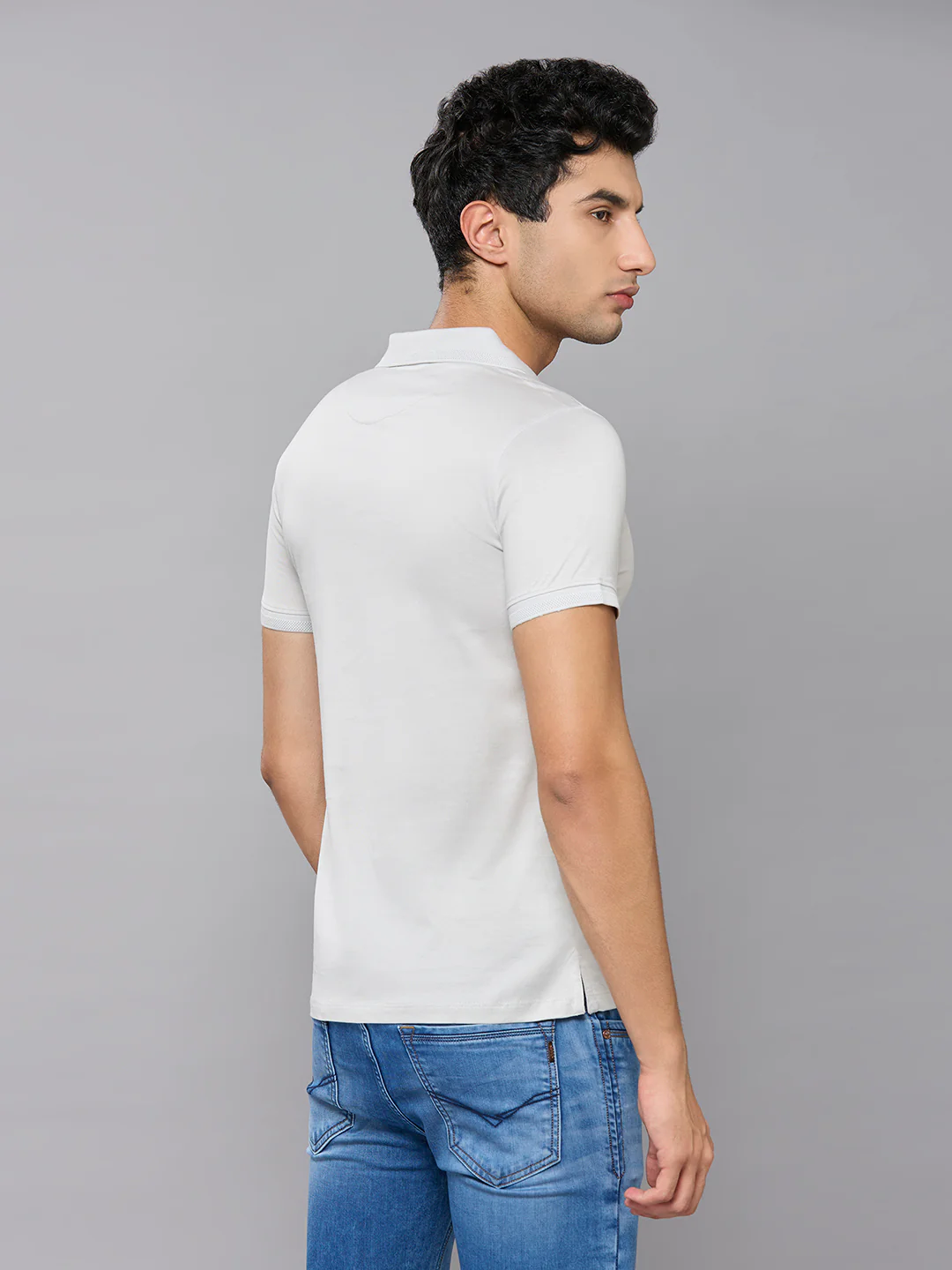 Men's Light Grey Solid Slim Fit T-Shirts - Image 4
