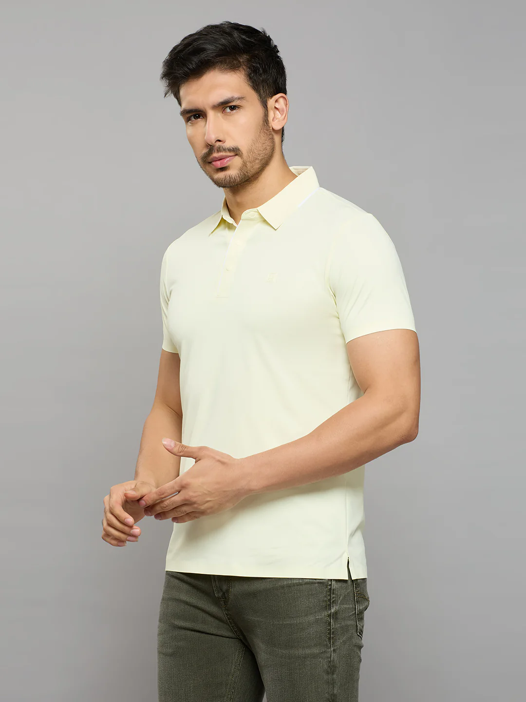 Men's Light Yellow Solid Slim Fit T-Shirts - Image 2