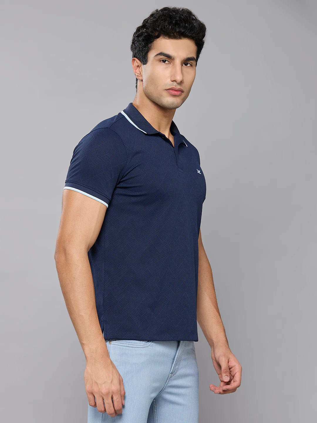 Men's Navy Solid Slim Fit T-Shirts - Image 3