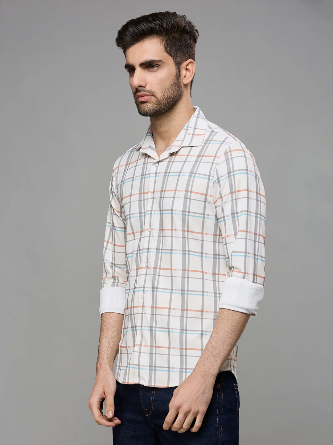 Men's Off White Checks Slim Fit Shirts - Image 3