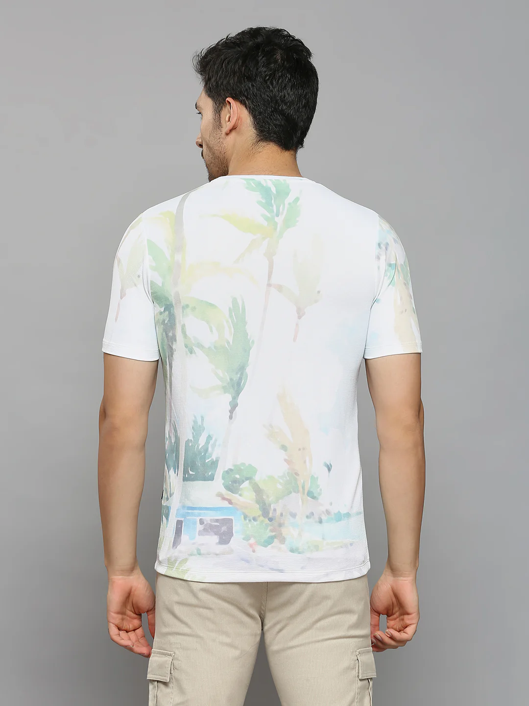 Men's Off White Printed Slim Fit T-Shirts - Image 4