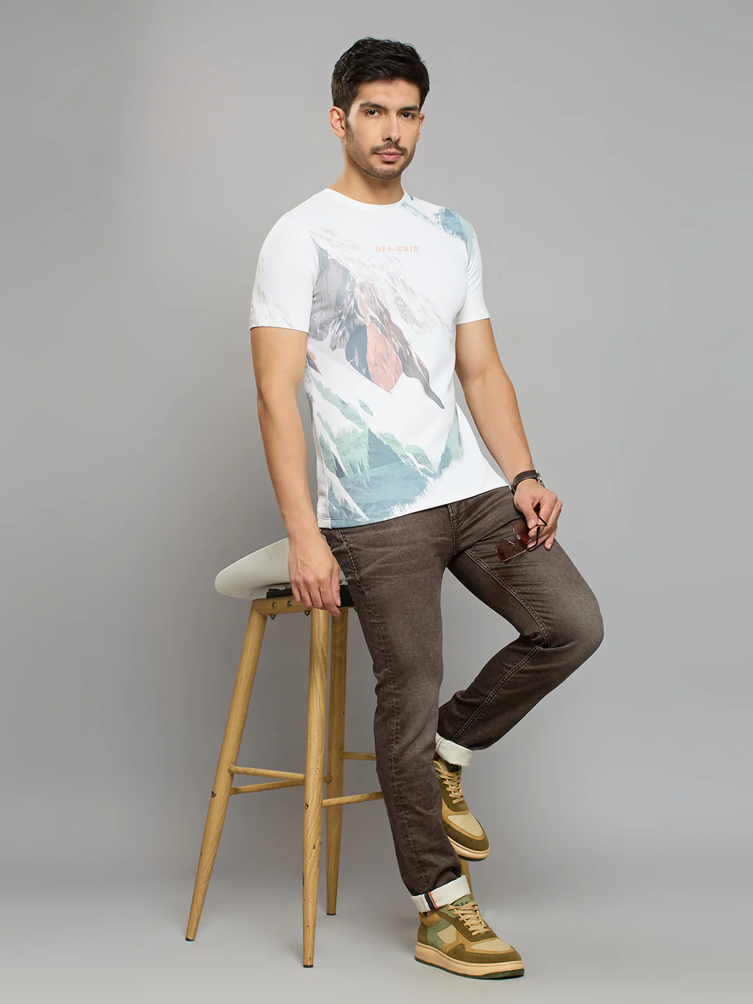 Men's Off White Printed Slim Fit T-Shirts - Image 6