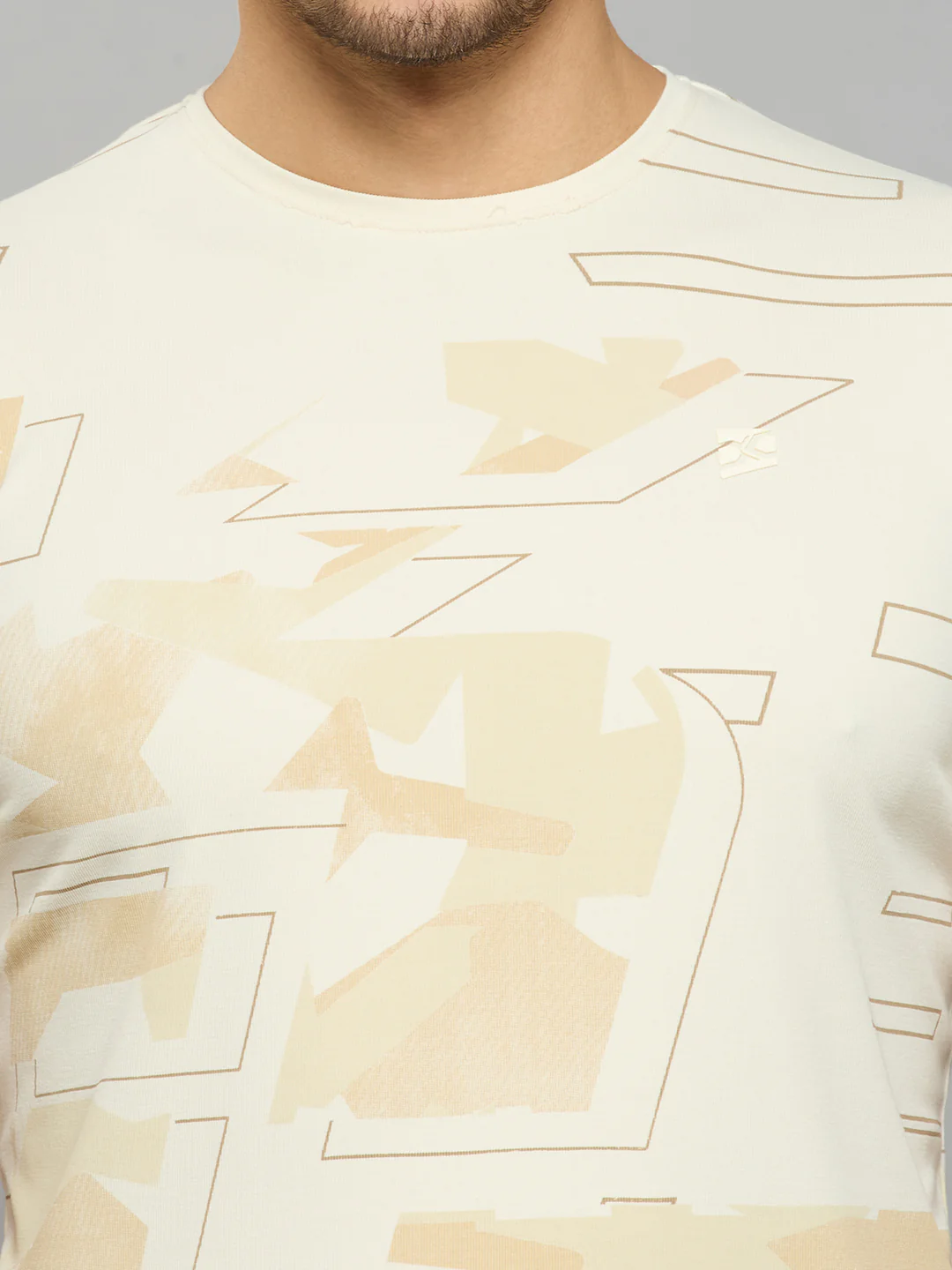 Men's Off White Printed Slim Fit T-Shirts - Image 5